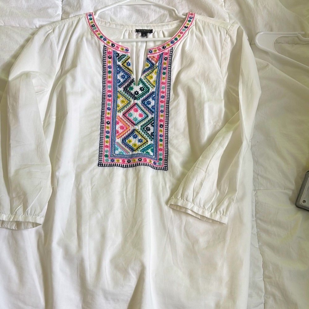 Talbots Pink and Blue Embellished Short Sleeve Tunic lined (DISCOUNT: 3/$30)